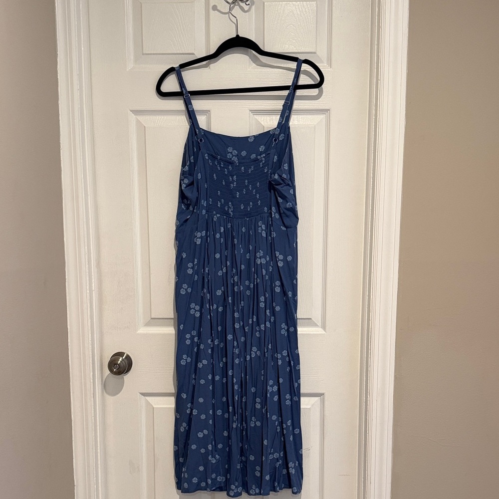 GAP Blue Floral Smocked Maxi Dress Adjustable Straps Size 16 - Picture 7 of 13